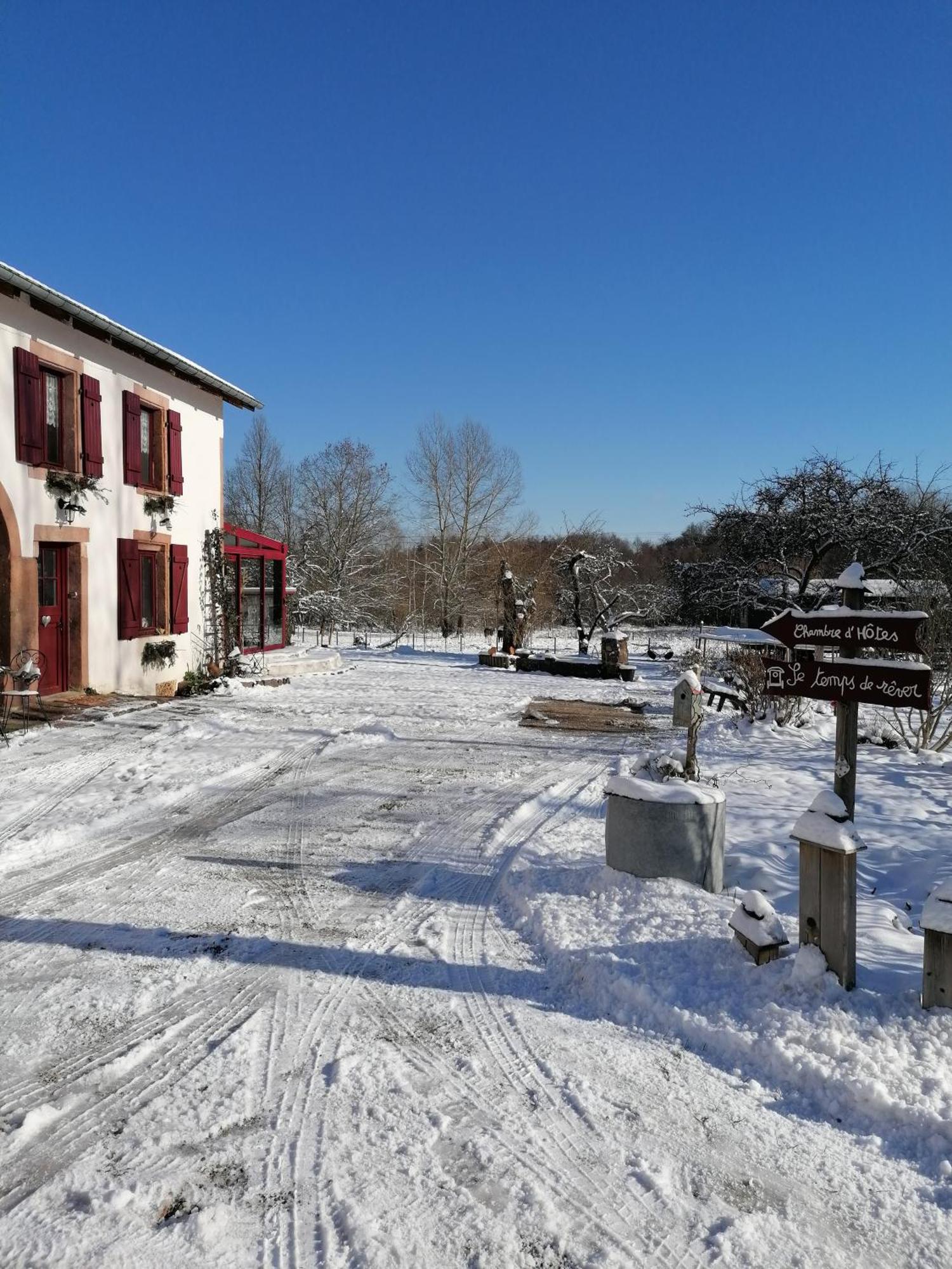 Roulotte Le Temps De Rever Bed and Breakfast Saint-Michel-sur-Meurthe Exteriör bild